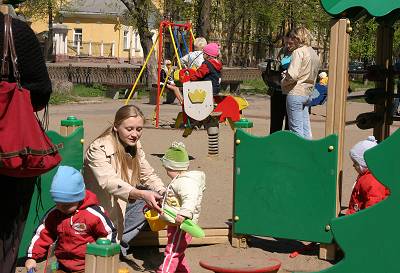 Крылатые качели не каждому по карману