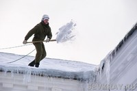 Чтоб не страшно было у родного подъезда