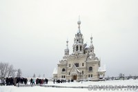 В Кукобой, по дороге к храму