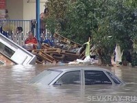 Пострадавшим от наводнения требуется поддержка