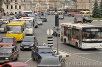 И снова о пробках и незаконных  парковках в центре Ярославля